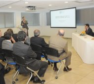 El superintendente Raphael Bergoeing durante la cuenta pública.