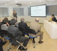 El superintendente Raphael Bergoeing durante la cuenta pública.