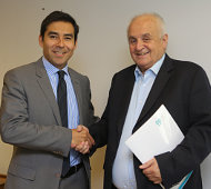 El Superintendente Eric Parrado y el vicepresidente de Conapyme, Juan Araya